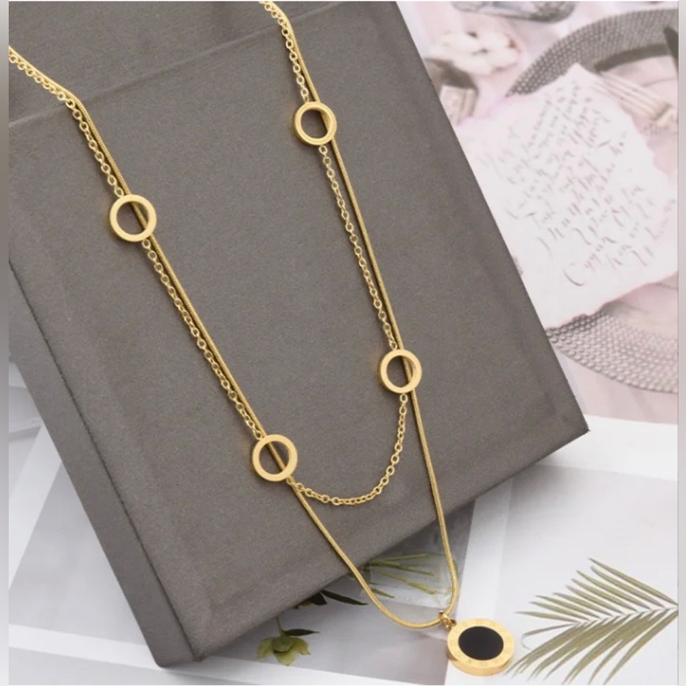 New Stainless Steel Necklace
Double layer Geometric Necklace For Women